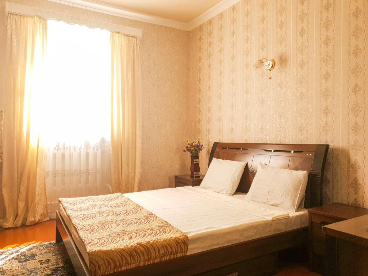 Дом для отпуска Your Getaway Home Ереван Экстерьер фото